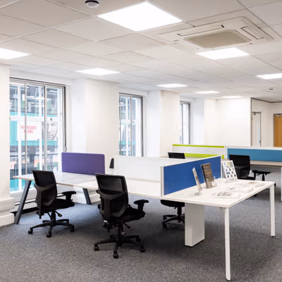 2/10 Bridge Street, Reading Image 2