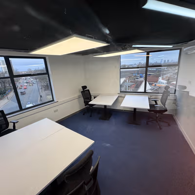 5-7 High Street, Greater London Image 3