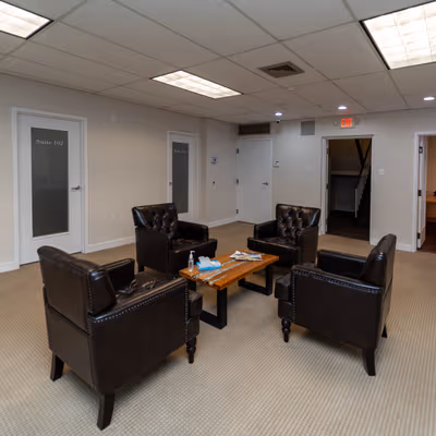 211 N Olive Street, Media Image 8