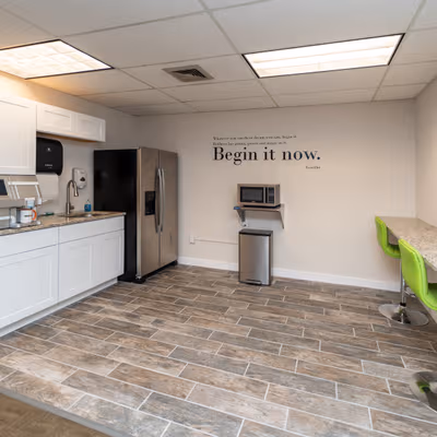 211 N Olive Street, Media Image 6