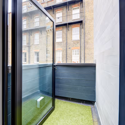 244 Vauxhall Bridge Road, Greater London Image 5