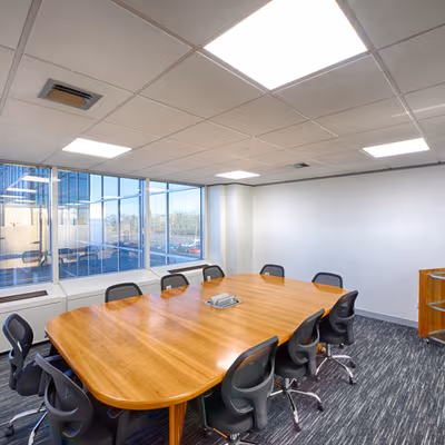 125 High Street, Crawley Image 4