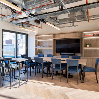 10-12 Alie Street, Greater London Image 4