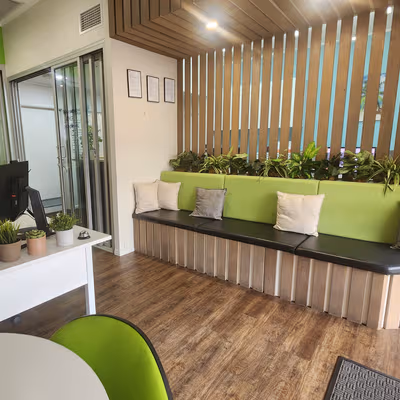3370 Pacific Highway, Springwood Image 1