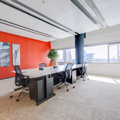 99-197 De Entree, Amsterdam Image 1