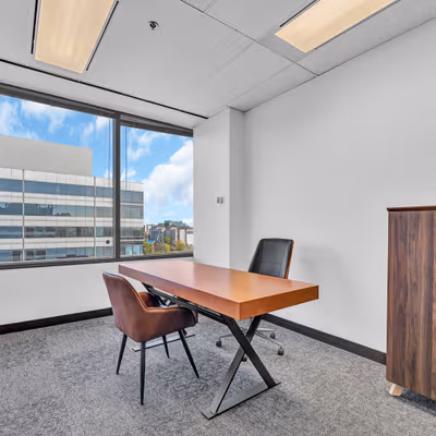 55 Commerce Valley Drive West, Markham Image 2