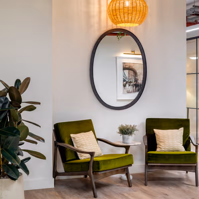 Victoria St Jubilee Square, St Albans Image 8