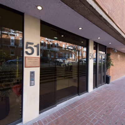 51 Holland Street, Greater London Image 10