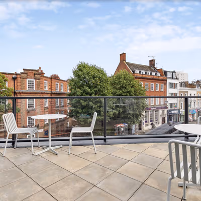 20 Fulham Broadway, Greater London Image 4