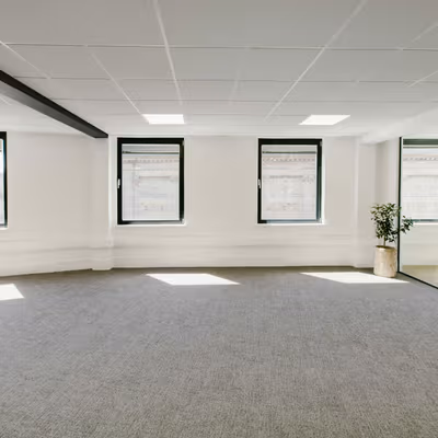 57 Carr Lane, Hull Image 1