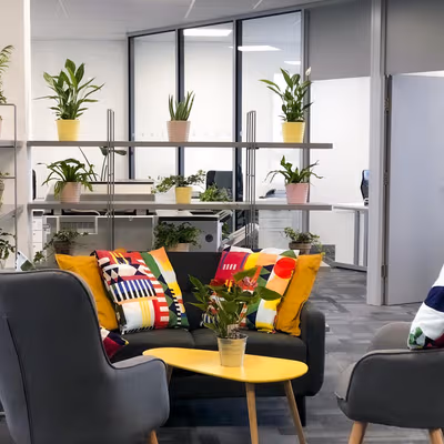 57 Putney Bridge Road, London Image 11