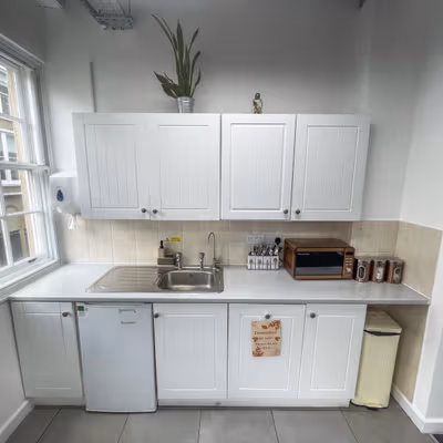 2 Bath Place, Greater London Image 12