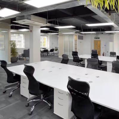 2 Bath Place, Greater London Image 4