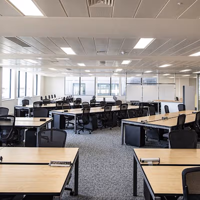 58 Wood Lane, White City Image 1