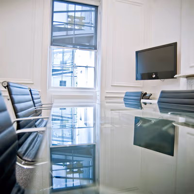 Thorncroft Manor, Leatherhead Surrey Image 7