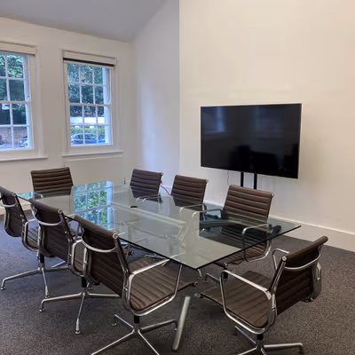 Thorncroft Manor, Leatherhead Surrey Image 6