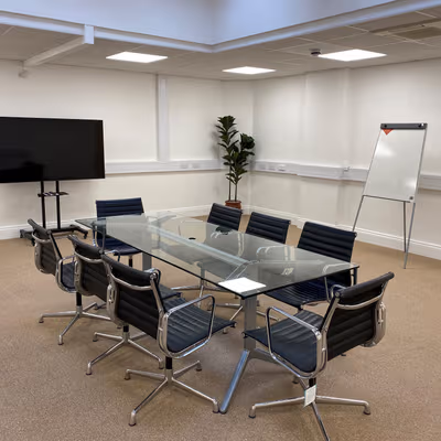 Kingston Road, Leatherhead Surrey Image 2