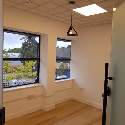 58 Peregrine Road, Hainault Image 4