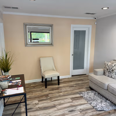 600 Houze Way, Roswell Image 1