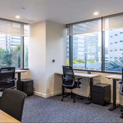 800 Brickell Avenue, Miami Image 2