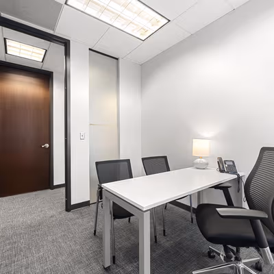 1050 Crown Pointe Parkway, Atlanta Image 13