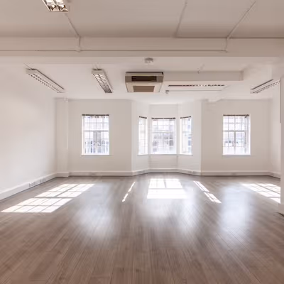 19 Margaret Street, Fitzrovia Image 11