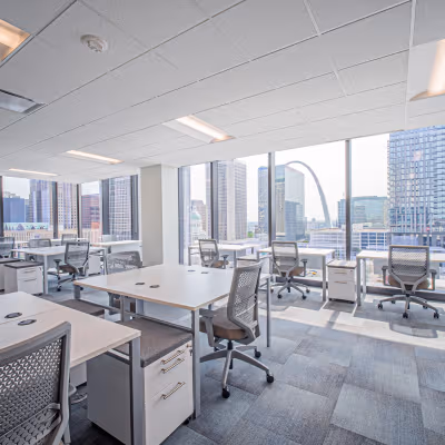 6 Cardinal Wy, St Louis Image 1