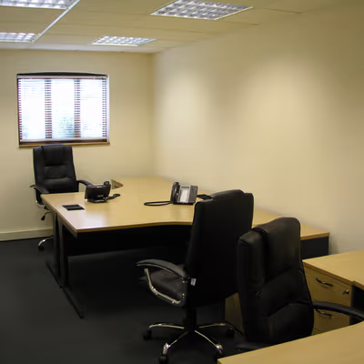 Malthouse Lane Off Hummer Road, Egham Image 1