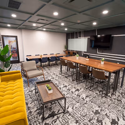 7875 Montgomery Rd, Cincinnati Image 4