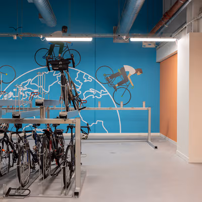 Cathedral Approach, Manchester Image 6