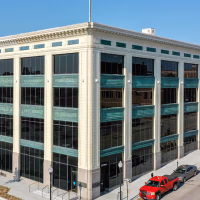 1901 Howard St, Omaha Image 8