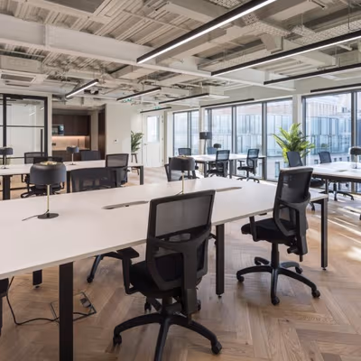 14/18 Copthall Avenue, London Image 4