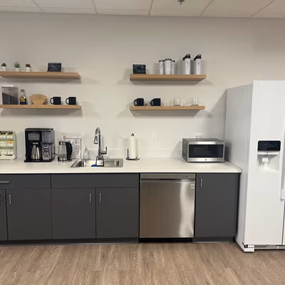 880 W Long Lake, Troy Image 8