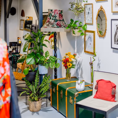 Wendover Court, Western Avenue Image 3