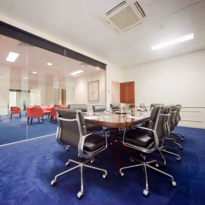 14 Spence Street, Cairns Image 2