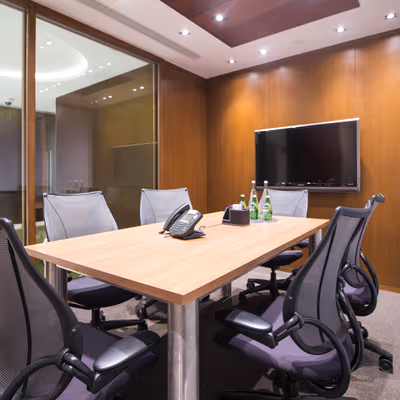 18 Harcourt Road Admiralty, Hong Kong Island Image 3