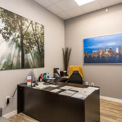 1946 Tyler St, Hollywood Image 2