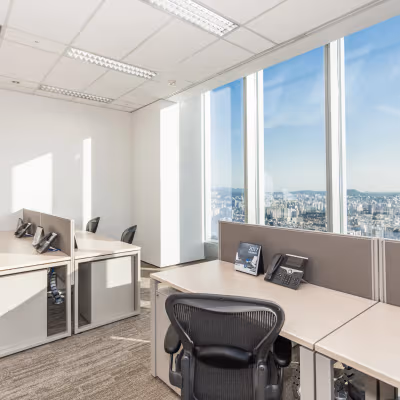 10 Gukjegeumyung-ro, Youngdeungpo-gu Image 1