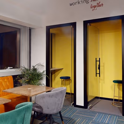 Sheikh Zayed Rd, Dubai Image 11