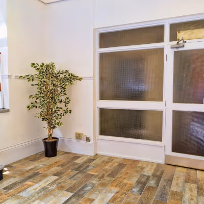 Bradshawgate, Greater Manchester Image 4