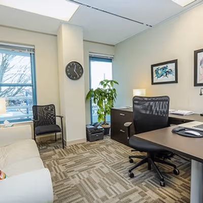 145 Chadwick Court, North Vancouver Image 10