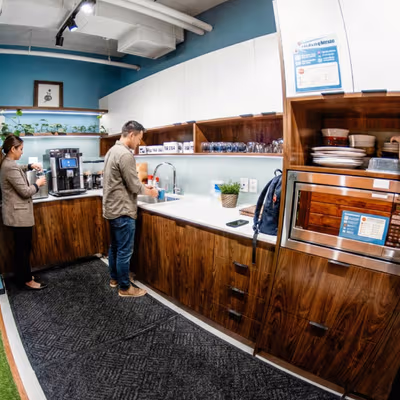 252 Esplanade West, North Vancouver Image 16