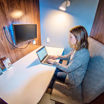 252 Esplanade West, North Vancouver Image 10