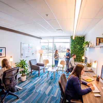 252 Esplanade West, North Vancouver Image 1