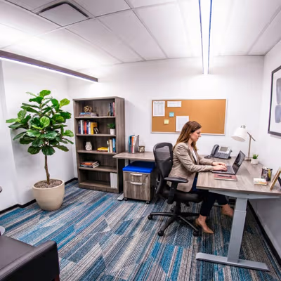 252 Esplanade West, North Vancouver Image 5