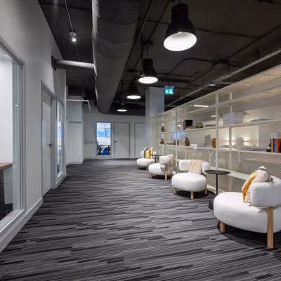 410 Adelaide Street West, Toronto Image 15