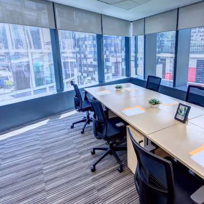 5th Avenue Corner 30th Street, Bonifacio Global City Image 1