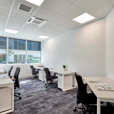 3 Clunies Ross Court, Eight Mile Plains Image 1