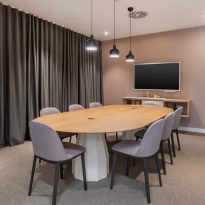 10054 102 St Nw, Edmonton Image 3