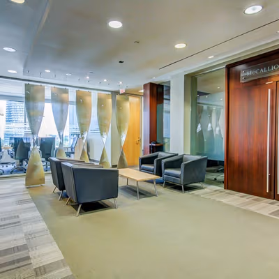 77 City Centre Drive East Tower, Mississauga Image 2